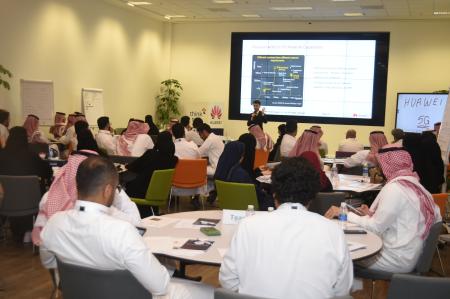 Image for MCIT, Huawei Host 5G Onboard Training Program Under ‘Thinktech’ Initiative In Saudi Arabia